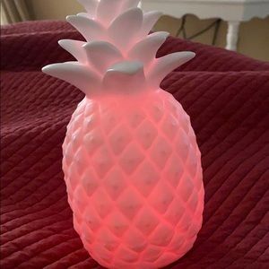 Decorative pineapple